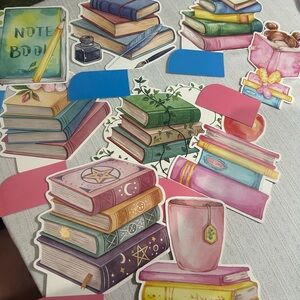 Colorful book themed table decoration’s